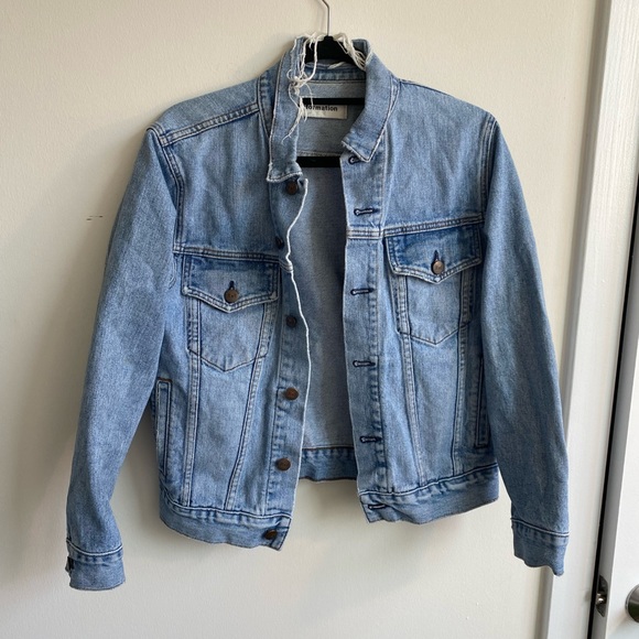 Reformation slim fitting denim jacket - Picture 2 of 9